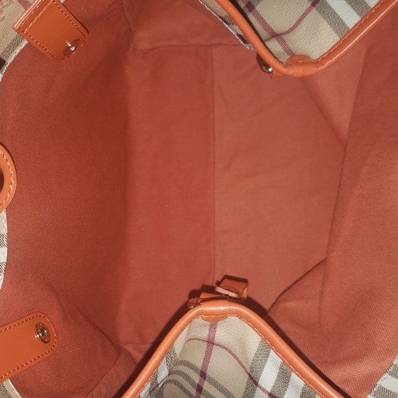 Burberry Haymarket Canterbury Tote - Picture 13 of 16